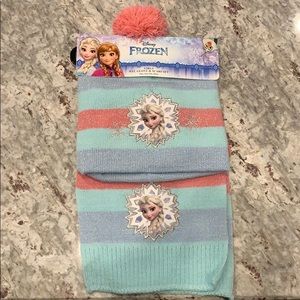 Disney Frozen Hat and Scarf